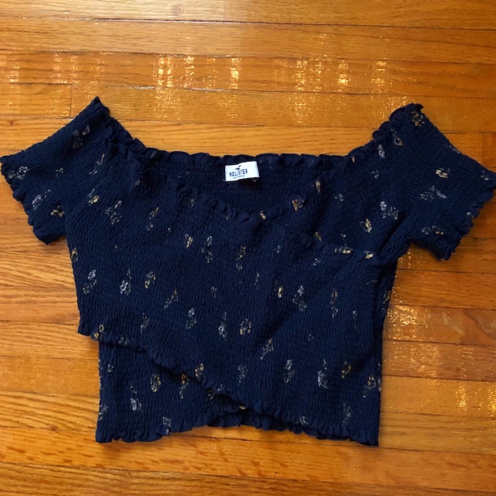 Hollister ruched off-the-shoulder crop top